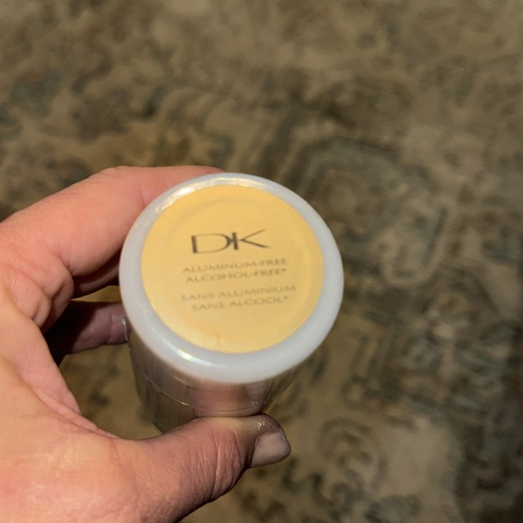 DONNA KARAN Cashmere Mist The Deodorant 1.7 oz. New & Sealed - Picture 2 of 4